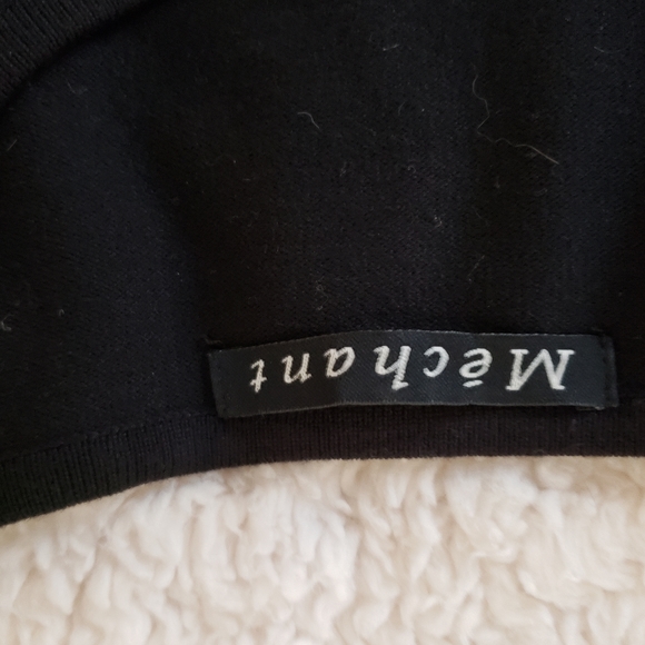 Beautuful black sweater with flowers in XL - Picture 3 of 8